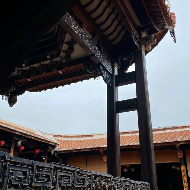 「林安泰古厝：雅、樸、實的閩南建築，詩意禪味。」