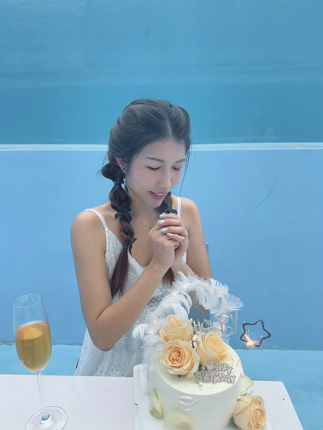 深圳｜置身在水底的咖啡店