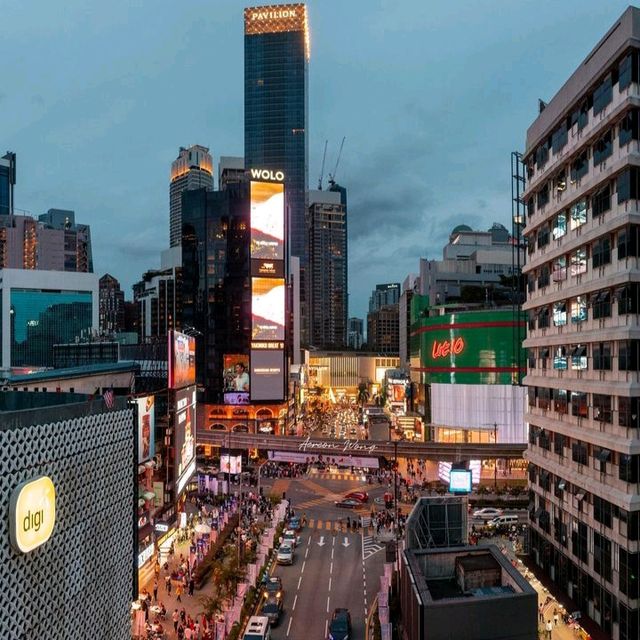 Discovering BUKIT BINTANG.Where culture, food and shopping come together.
