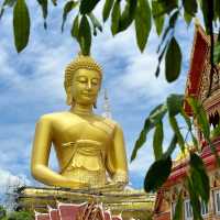 Tranquil Oasis in Bangkok: Wat Paknam Phasi Charoen