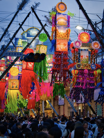 7/5〜7/7の3日限定開催‼️飾りは100本以上🤩日本三大七夕まつりの1つを