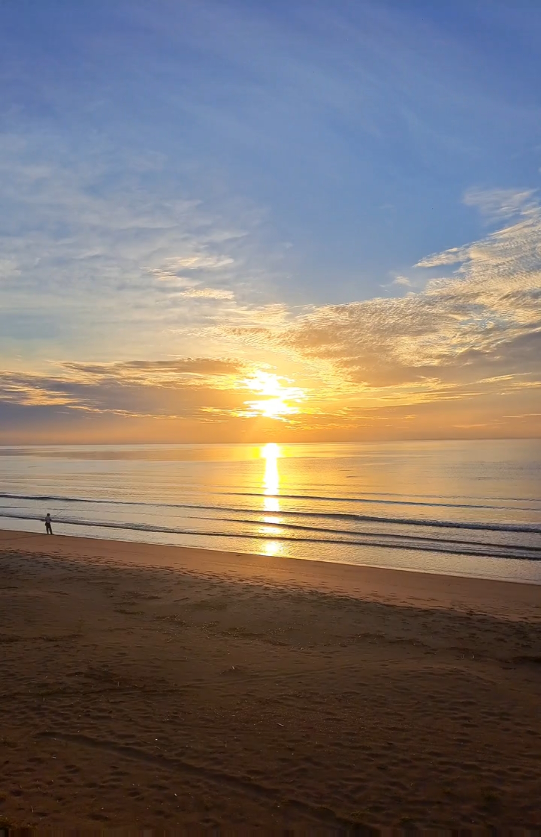 【三重県津市:贄崎海水浴場】朝日が綺麗な絶景海岸🌊 | Trip.com 津