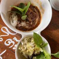 โหน่ง ชะชะช่า บะหมี่เกี๊ยว  🍜