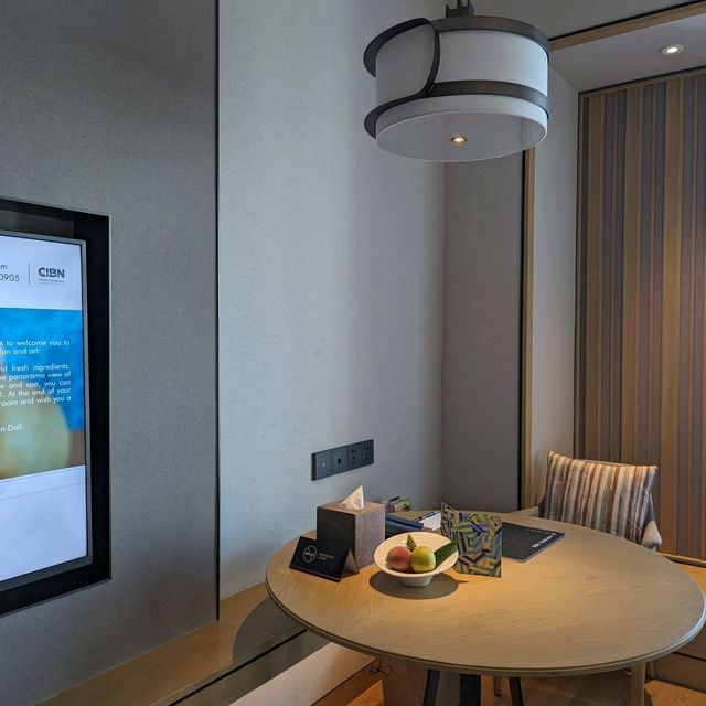 Unobstructed Erhai Lake Views at Pullman Dali