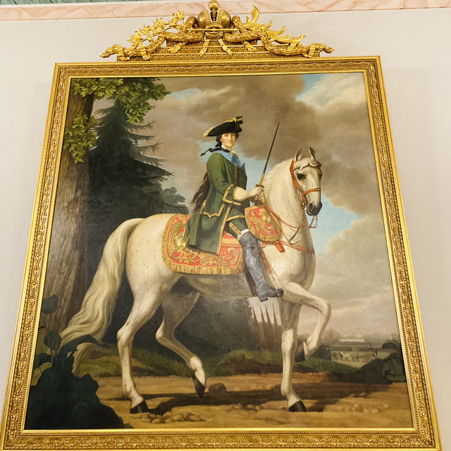 拉脫維亞首都裡加老城區既黑頭宮展覽：裡加貿易同黑頭兄弟會歷史，100種旅行方式