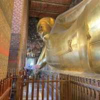 【泰國曼谷】臥佛寺：壯觀巨像，靜心冥想，必訪景點！