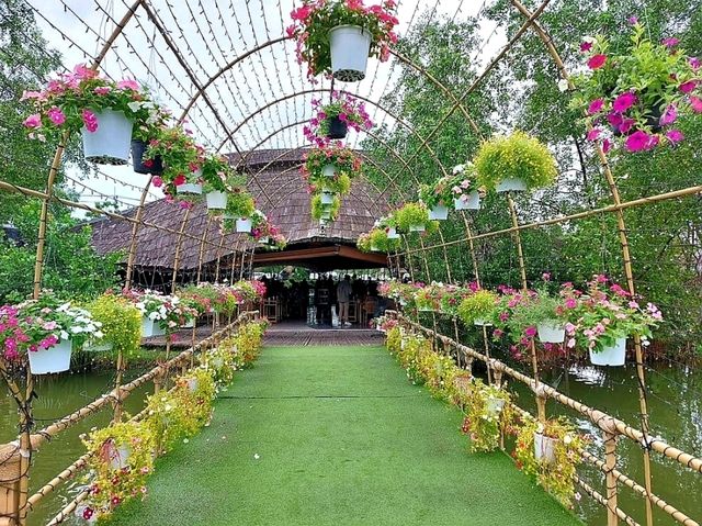 อาหารทะเลท้องถิ่นบรรยากาศดี