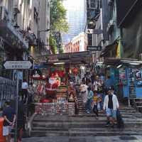 在石板街與嘉咸街探索老香港