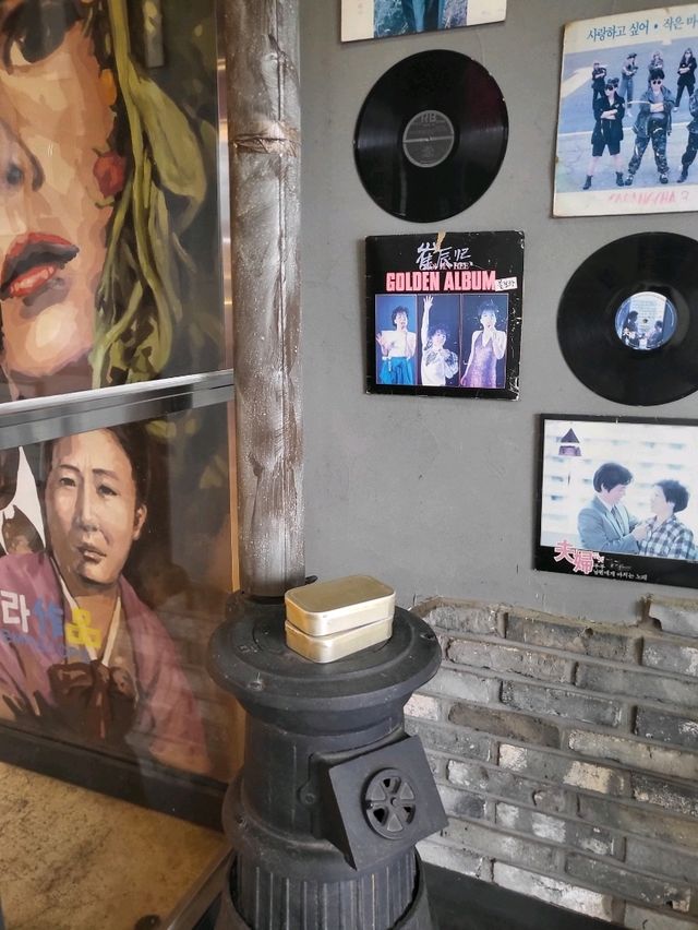 레트로 감성 가득한 삼국유사군위 휴게소