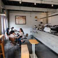 Kingkong Coffee Roaster: โรงคั่วกาแฟสุดชิค 