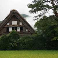 在夏日旅行裡感受著白川鄉合掌村的歷史與靈魂