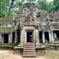 【カンボジア/シェムリアップ】自然と遺跡が融合した神秘的なタプローム寺院