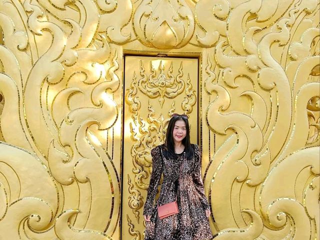 วัดร่องขุ่น