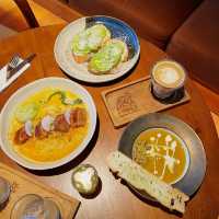 Pahdi Specialty Coffee: A Scenic Coffee 