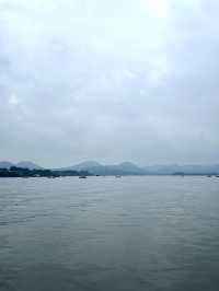 🏞️ ทะเลสาบซีหู สวรรค์บนดินที่ต้องมาสักครั้ง!
