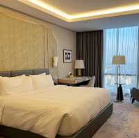 Sky-High Elegance: My Luxurious Stay at Vinpearl Landmark 81, Autograph Collection
