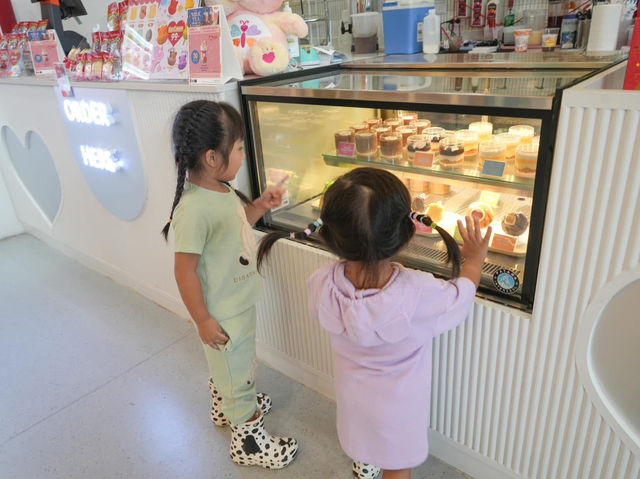 Care bear cafe สุดน่ารัก