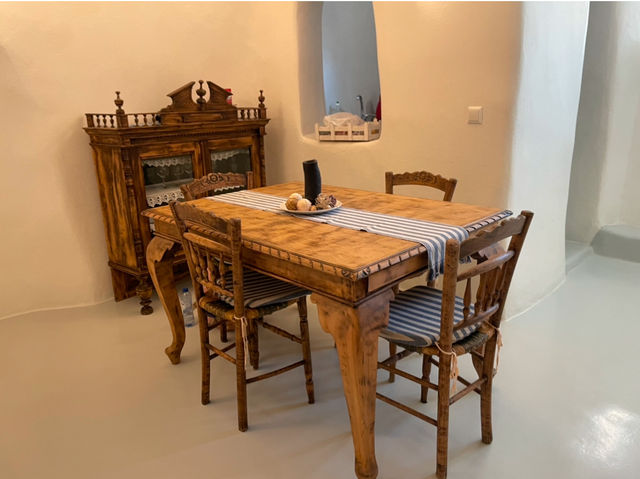 希臘聖托里尼的白色小屋 
