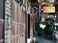 ล่องเรือท่าน้ำต้นลำพู ไหว้พระ ตลาดใหม่ แปดริ้ว