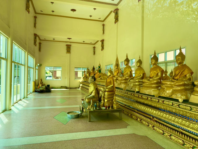 สักการะท้าวเวสสุวรรณ วัดศรีประชาราม