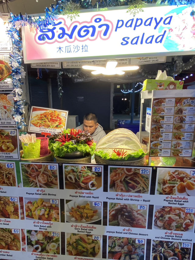 Chiang Mai Night Market: A Feast for the Senses