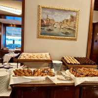 Charming Stay with a Delightful Breakfast at Monaco & Grand Canal Hotel