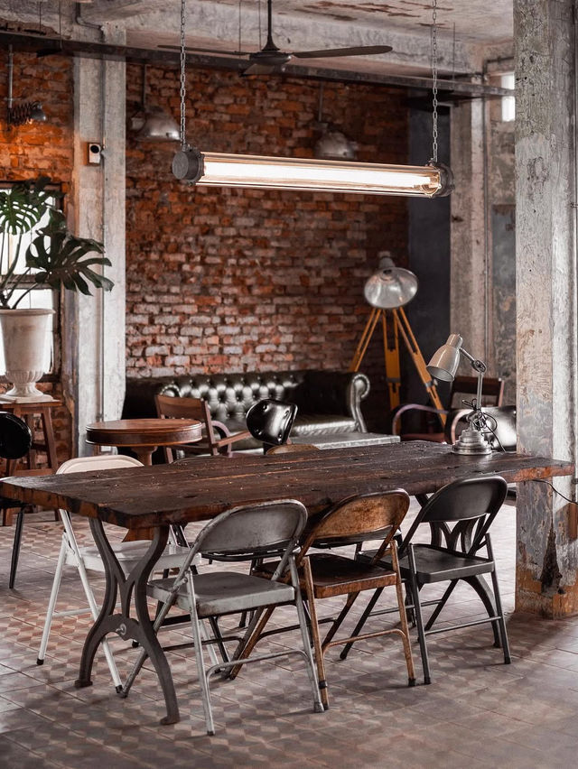 De-Po Cafe. 