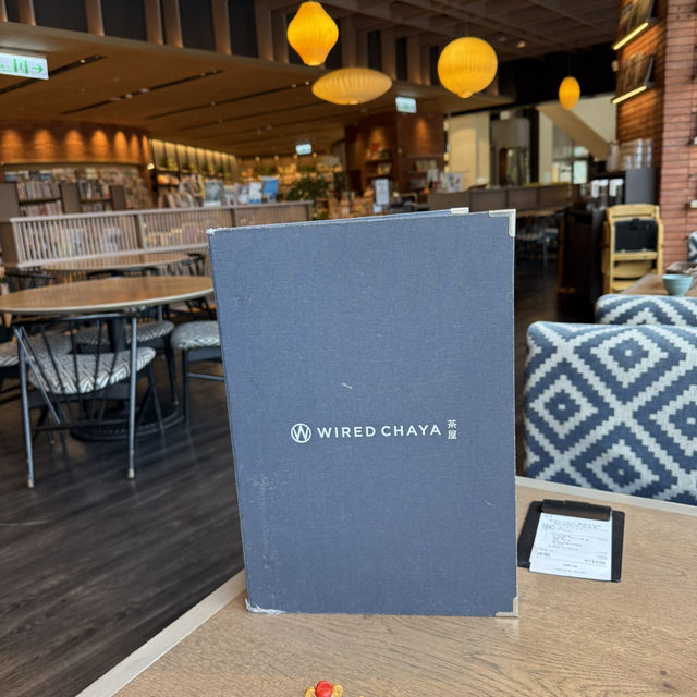 高雄大立百貨公司1樓蔦屋書店的美食餐廳（茶屋）輕食非吃不可