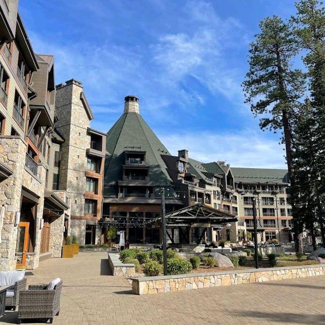 The Ritz-Carlton, Lake Tahoe (Truckee, CA)