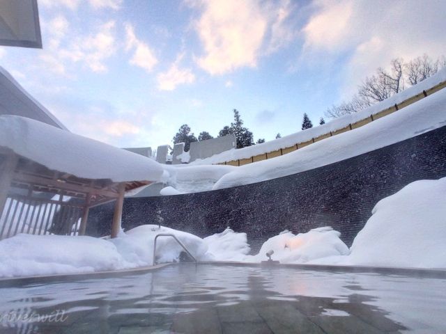 【新潟県】国内有数のパウダースノーのスキーリゾート「ロッテアライリゾート」