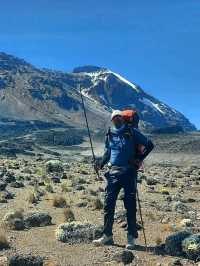 Skiing & Hiking in Uhuru Peak 🏔️