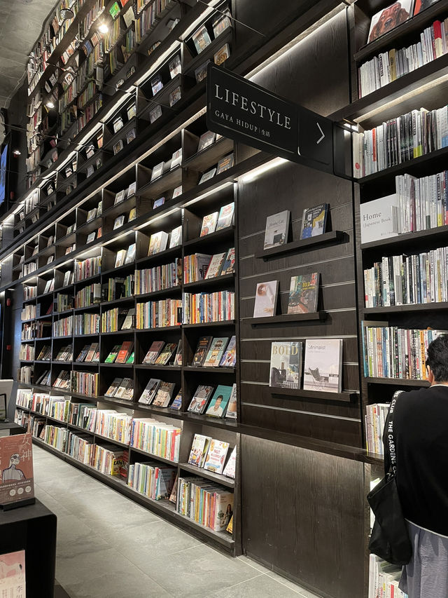 The bookstore paradise for life