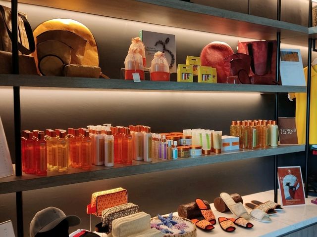 Shop and Relax At Angsana Gallery And Spa