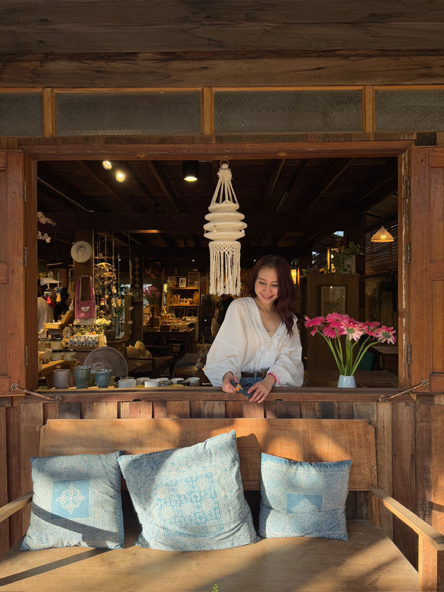 Papacraft cafe คาเฟ่วิวแม่น้ำวัง จ.ลำปาง