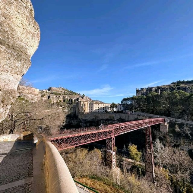 西班牙-昆卡 Cuenca，懸崖上的山城、懸吊之屋