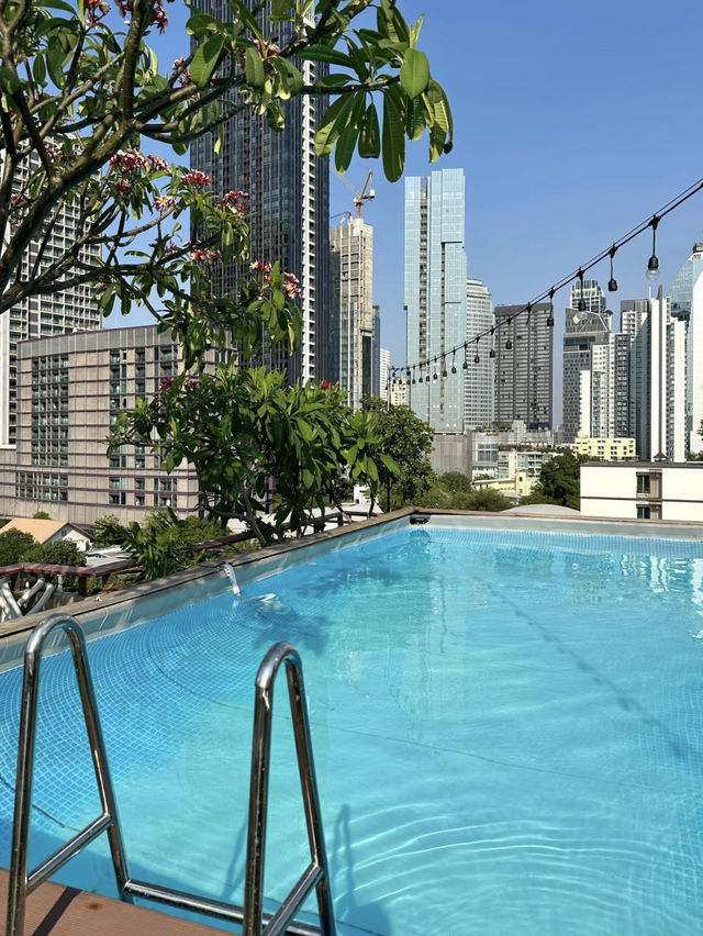 Karaarom Hotel Thonglor: A Tranquil Retreat in Bangkok’s Trendiest Neighborhood