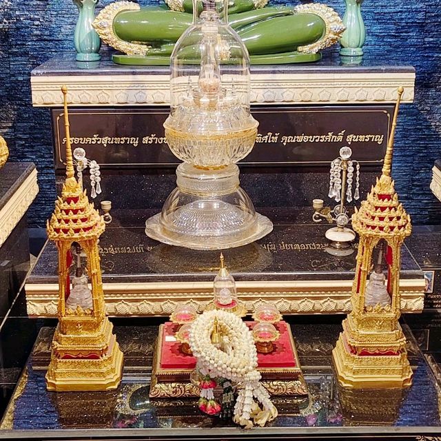 ไหว้พระ🛕🪔พระแก้วมรกตและหลวงพ่อหยกขาวศักดิ์สิทธิ์