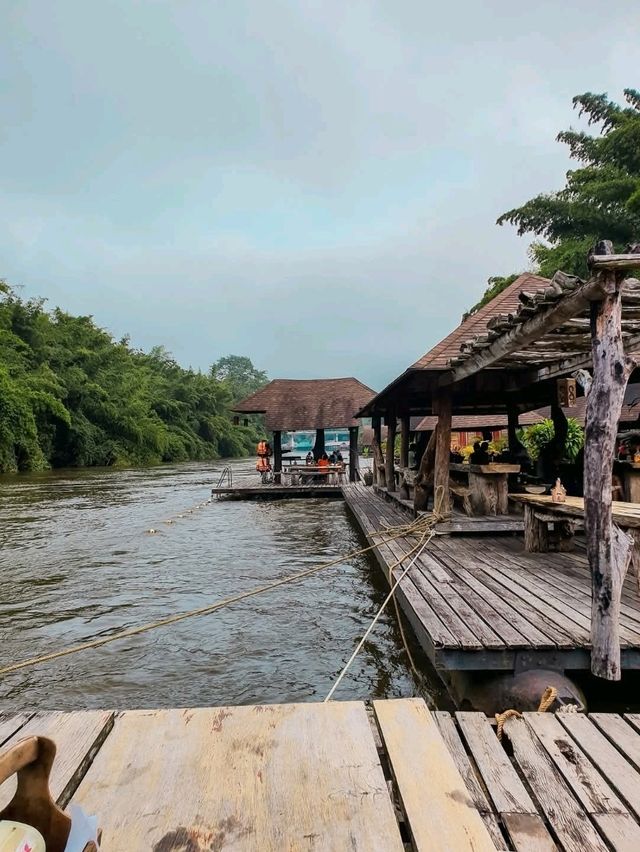 แพที่พักเมืองกาญ