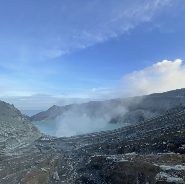 Surabaya- Ijen volcano 印尼的火山超壮观的！一生必去的火山！
