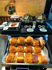 A Five-Star Experience at The Alpha Suites Makati.