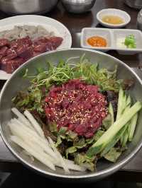 韓国🇰🇷新鮮なユッケとレバ刺しが最高❗️プチョンユッケ 別館