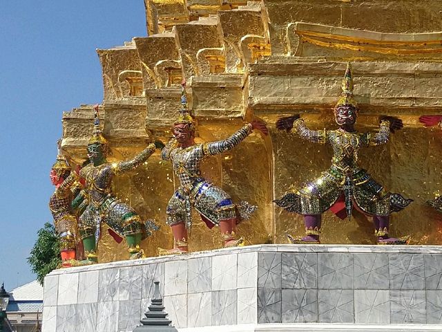 ชม..วัดพระศรีรัตนศาสดาราม