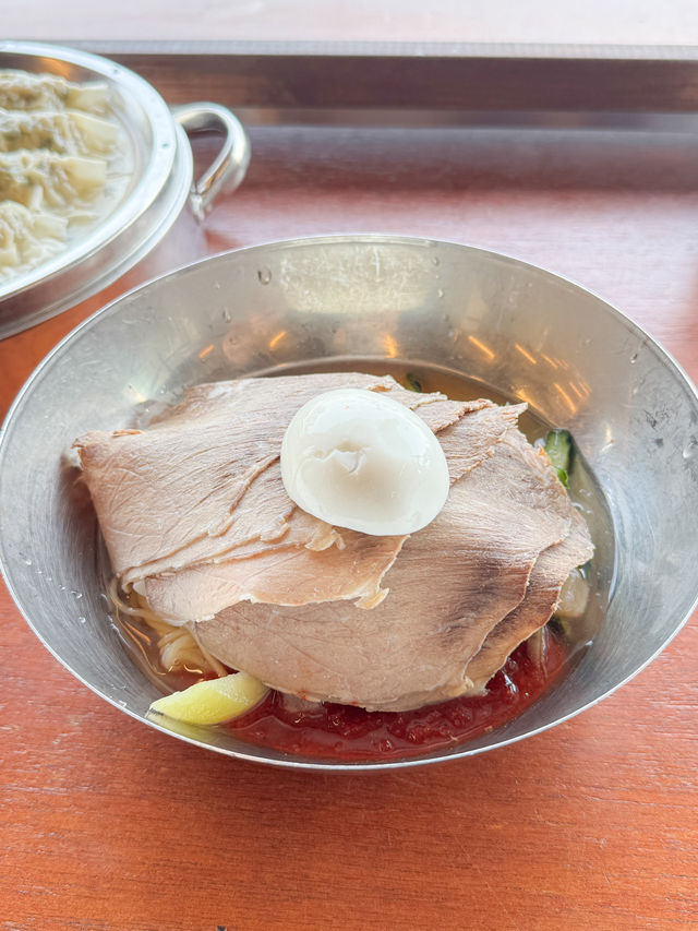 광안리 오션뷰 1열 밀면 맛집 “동면식 밀면”