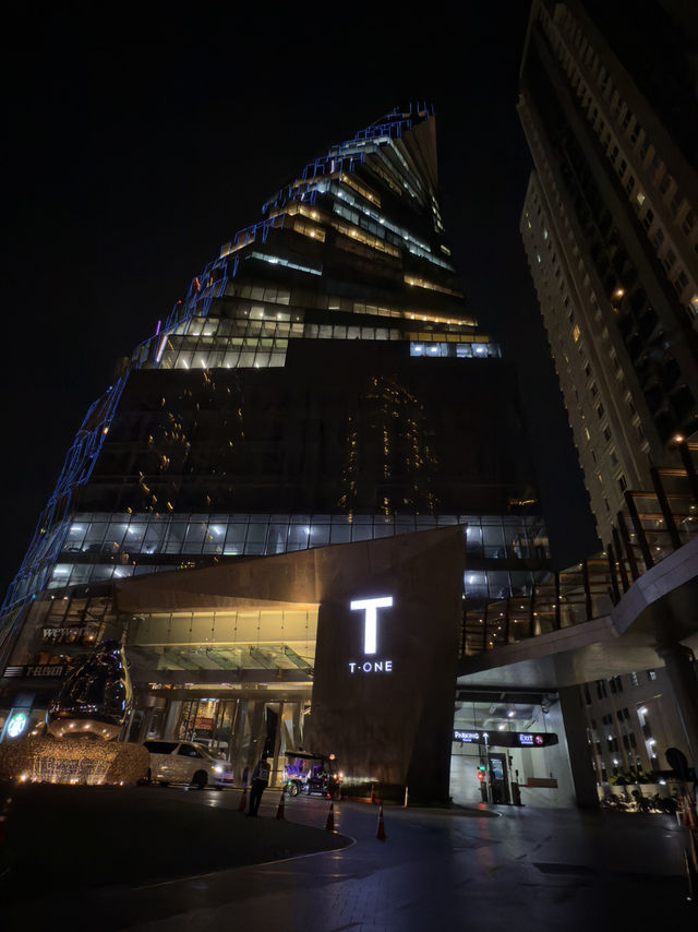 Tichuca Rooftop Bar: An Enchanting Urban Oasis