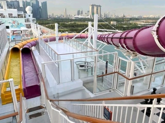 "Ocean Escapes: The Luxe Voyage with Resorts World Cruises"