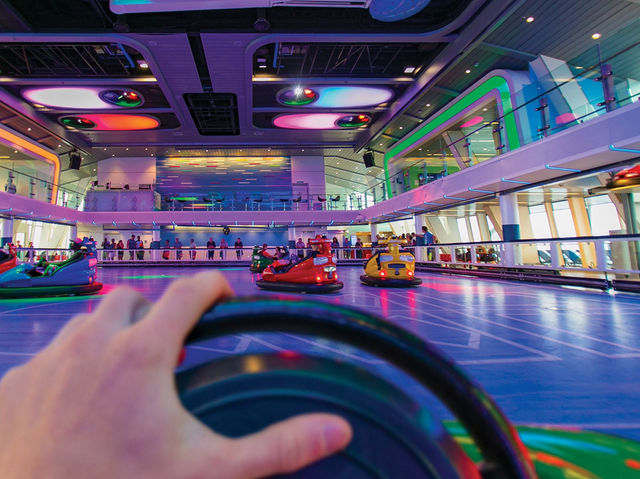 "Anthem of the Seas: The Coolest Ship You’re Not Cruising On (Yet!)" 🚢✨