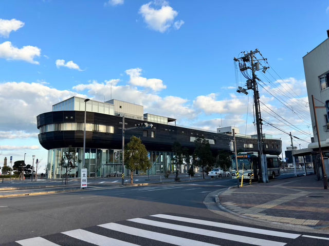 🇯🇵【愛媛県】船の形をした「みなと交流センター はーばりー」(^^)