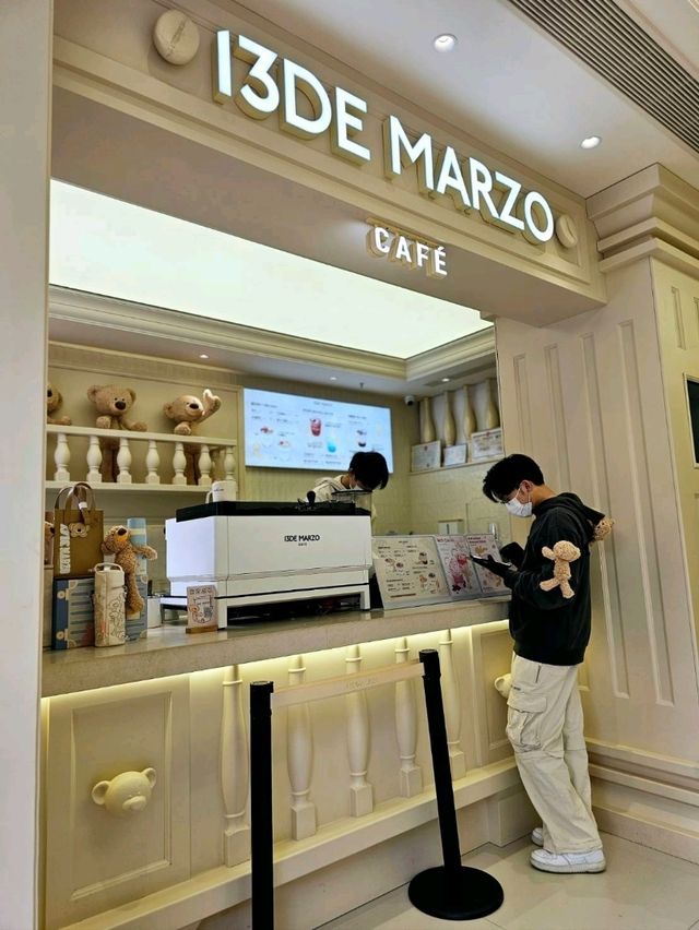 คาเฟ่ดังเซี่ยงไฮ้ 13De Marzo Cafe 