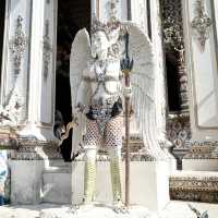 "วัดสวยสุด UNSEEN ย่านพระราม 3"