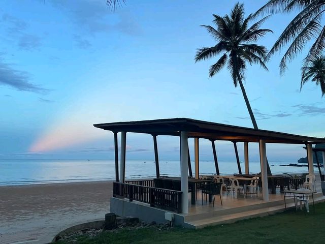 รีวิว Bansaithong Beach Resort
